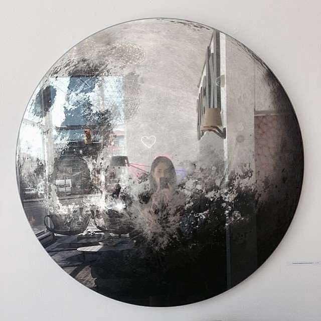 My Moon My Mirror
月亮...