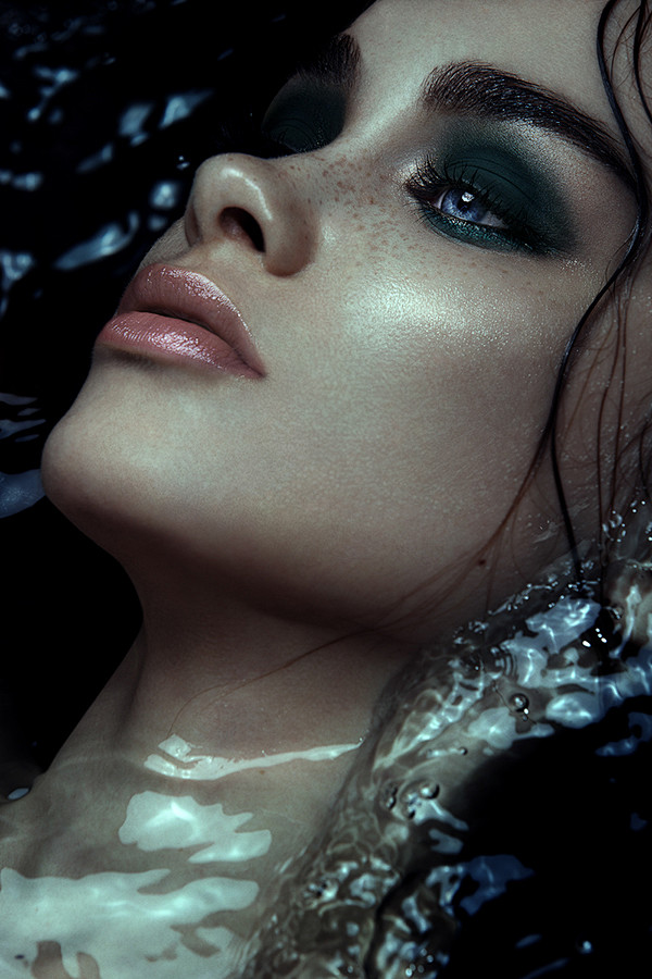 "OPHELIA" Z!NK Magaz...