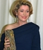 1993年，德纳芙因为在《印度支那》中的演出获得了凯撒奖最佳女演员大奖。