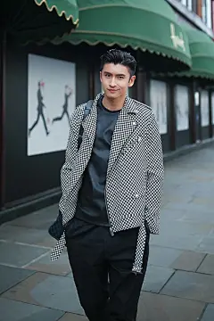 张云龙 ( Yunlong Zhang )