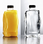 这款瓶子被称为“Eiswürfel”（德语"冰立方"的意思），是 Design for business设计工作室为一家叫做Bofrost的深冷速度公司设计的包装瓶子。不规则的瓶身设计，加上玻璃的材质，营造一种逼真的冰块融化晶莹剔透的效果。