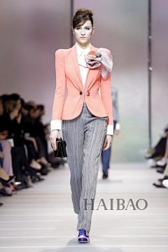 Hedwing姜采集到Armani Privé Couture