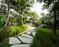 景观汀步 Baan San Kraam by Sanitas Studio