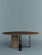 Round dining table Plinto Collection by Meridiani | design Andrea Parisio