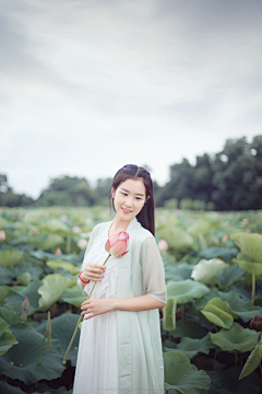 夏雨彤采集到姑娘请留步