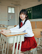 魅影—校服清纯女生一个人在教室