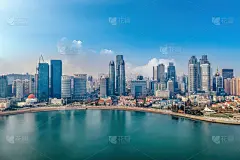 航拍青岛城市风光和金融区的现代建筑