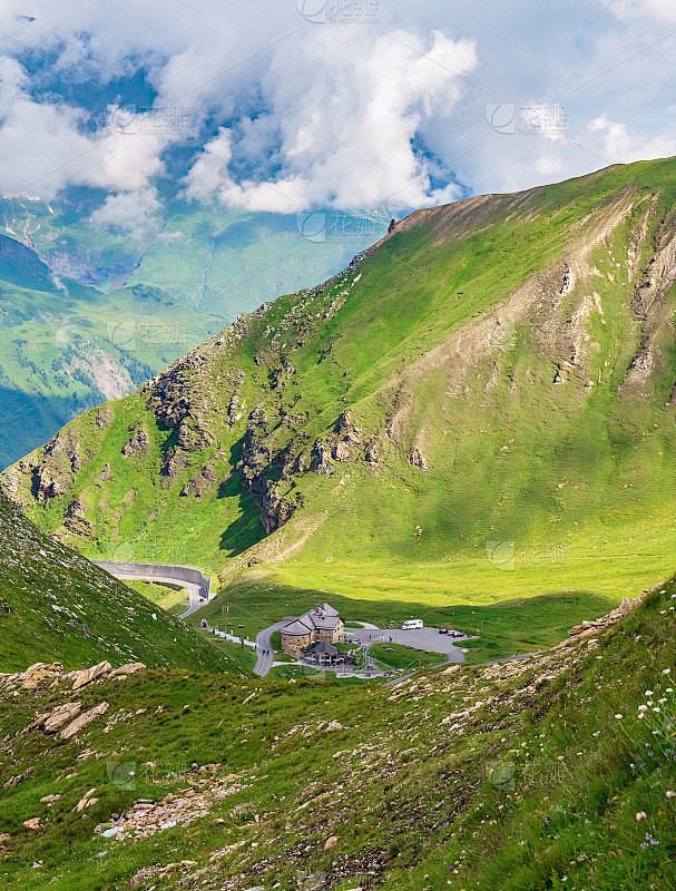 全景大格洛克纳高山路、高山路，风景秀丽的...