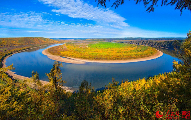 "龙江第一湾"是黑龙江流经大兴安岭地区图.