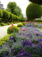 Le jardin de l’orangerie du parc de Sceaux (Hauts-de-Seine) http://www.pariscotejardin.fr/2012/04/le-jardin-de-lorangerie-du-parc-de-sceaux-hauts-de-seine/: