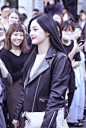 #周洁琼##周洁琼疯狂衣橱# 170915 音乐银行 高清 2P cr.rhythm paradise  资源.耶耶
很有气质了我们琼
洁琼牌存钱罐O网页链接  
MCD直拍O网页链接 ​​​ ​​​​