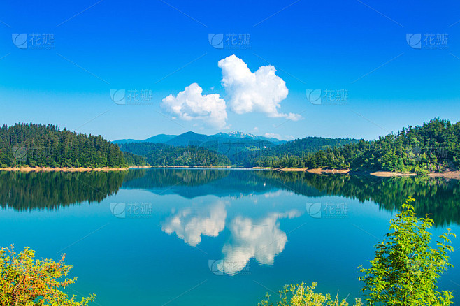 美丽的洛斯科湖，科塔尔湖，克罗地亚