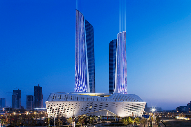 nanjingyoutholympiccentreeyefootbridgeadministrationchin