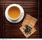 中华传统茶杯和茶叶