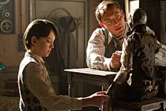 《雨果》高清海报·剧照 #采集大赛#