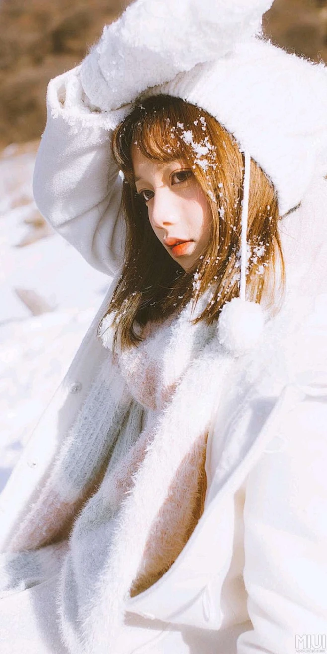 人像内的花瓣采集图片-Kennie0521