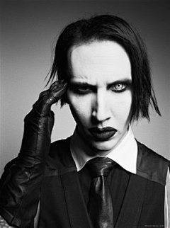 Sapple才不是小苹果呢采集到Marilyn Manson