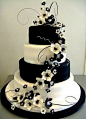 Black and white wedding cake | Black & White