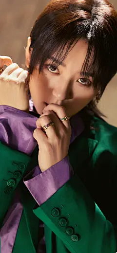 周笔畅
采集@别致的七