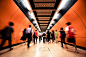 香港地铁换乘，人们正在转车图片下载 - 觅知网