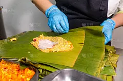 秘鲁用香蕉叶和玉米粉制作玉米粉蒸肉的食谱。