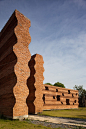 1-curved brick wall_Kantana_Bangkok Project Studio