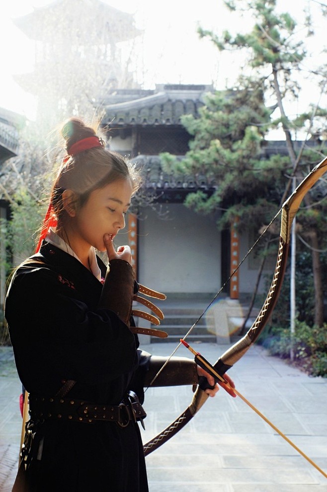 大菇凉岂曰无衣与子同袍汉服摄影外拍同袍意境气质华夏