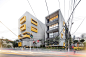 UNE 办公大楼，姜黄元素激活建筑几何形态,© Fernando Guerra | FG+SG