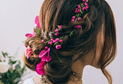 Ryu1126采集到Bridal hairstyle