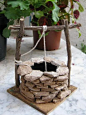 pozo de piedra natural para pesebres o maquetas.  piedra caliza natural,ramítas de madera natural piedra seca.: 