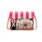 Vendula Chocolatiers Box bag : As tempting as a real chocolate box, our Chocolatiers Box Bag is smaller than the grab bag, but it still has all the charm of the cutest chocolate shop.

Dimensions: 21cm(H) 24.5cm(W) 7.5cm(D)
Prin