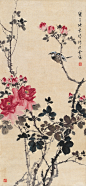 张书旗(1900-1957)，原名世忠，字书旗，号南京晓庄、七炉居。室名小松山庄。浙江浦江人。曾任南京中央大学教授，抗战期间去美国创办画院，讲学作画，后定居旧金山。勤于写生，工于设色，尤善用粉，在染色的仿古宣纸上，用白粉蘸色点染，计白当黑，手法巧妙娴熟，极见生动，画风浓丽秀雅，别具一格，与徐悲鸿、柳子谷三人被称为画坛的"金陵三杰"。其作品曾被美国总统收藏。其取法于任伯年，作花鸟喜用白粉调和色墨，画面典雅明丽，颇具现代感。又得高剑父与吕凤子亲授，形成色、粉与笔墨兼施的清新流丽画风而独标一