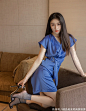 简约又不失优雅感的连衣裙，展现出女性的优雅气质