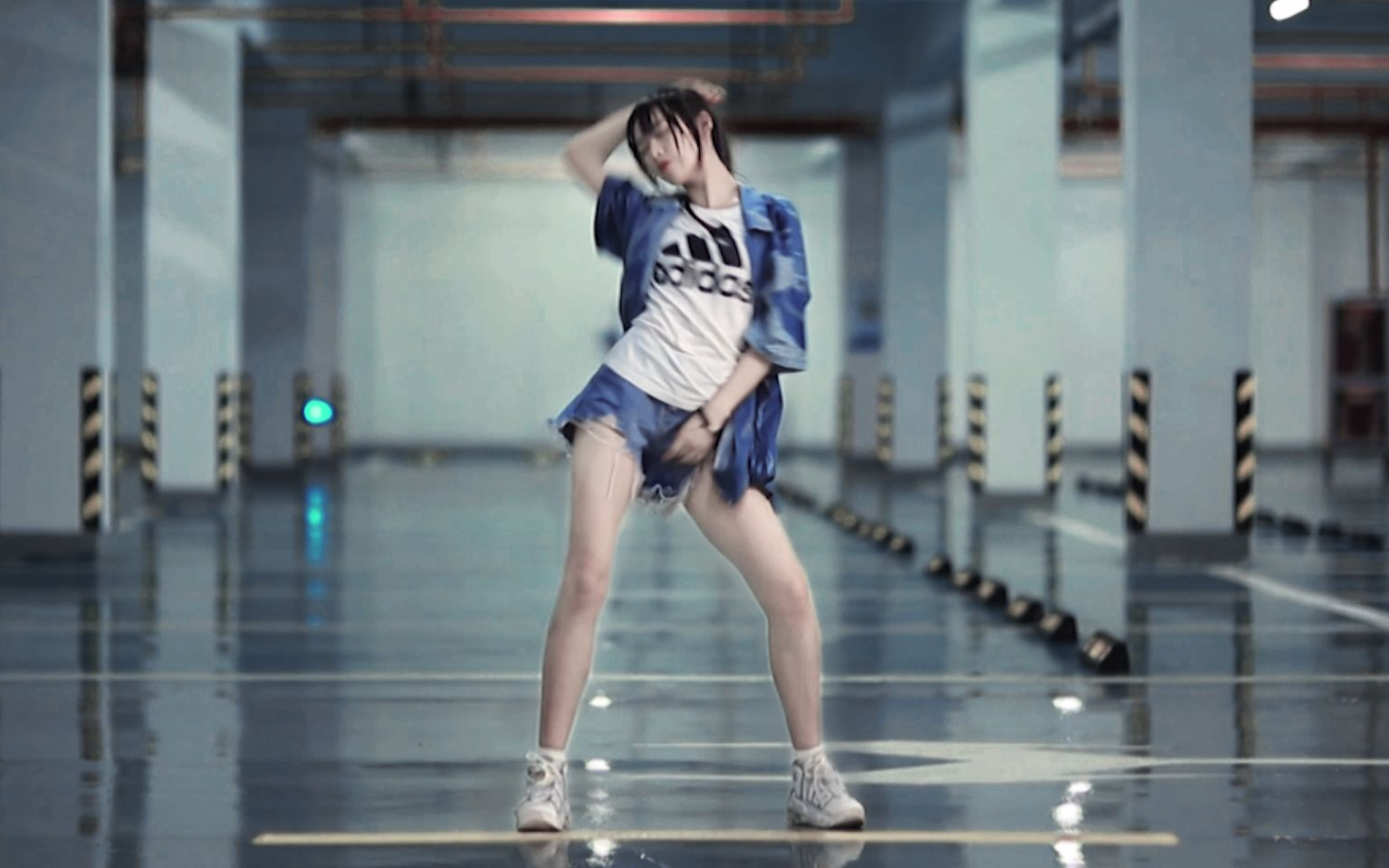 图片[1]-【舞蹈/4K/在线/B站】咖纳o【271V-37.6GB】-幻想写真