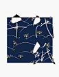 日本传统折纸所用的方形折纸。之所以叫做千代纸，有几个 说法，一说是取名于女名千代姬（江户时代以前，武家一些女性的名字），一说来自江户城的别称千代田城。