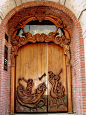 A Hamburg doorway by Raeydoog, via Flickr