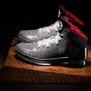 NBA巨星史蒂夫纳什新Nike战鞋