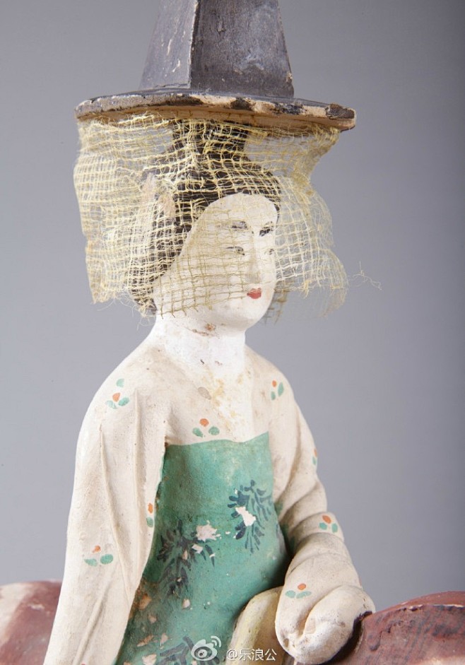唐戴帷帽骑马女俑局部1972年阿斯塔纳187号墓出土戴帷帽女俑出土有不