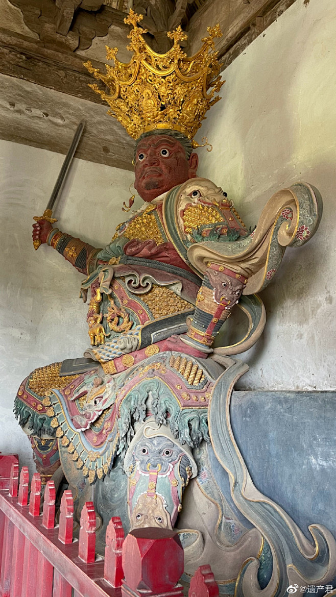 山西临汾广胜寺下寺里，新做的彩塑，可以秒...