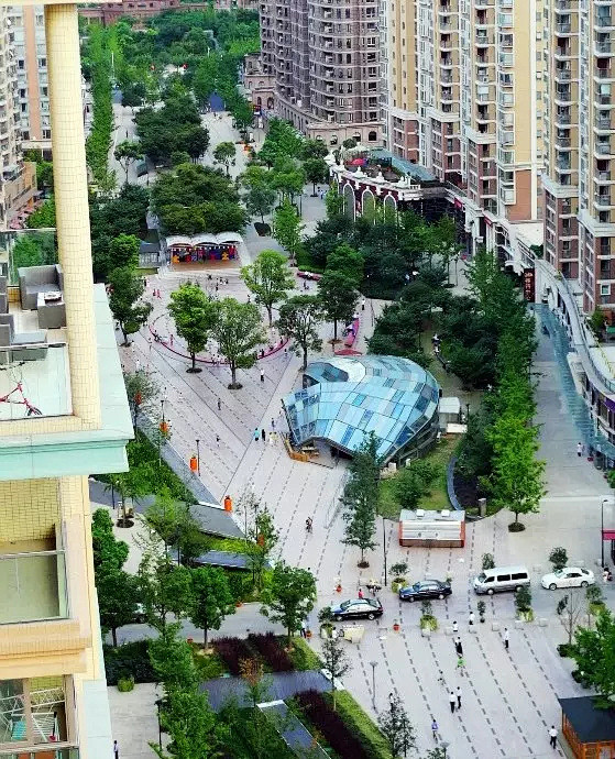 艾沃足迹 l 中国最美商业系列——上海古北黄金城道步行街 项目名称：上海古北黄金城道步行街项目类_2845764158