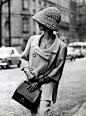 Shetland crême wool suit by Jean Patou, gloves + purse, Hermès. Photo: Georges Saad (Paris, 1962).