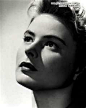 英格丽·褒曼（瑞典语：Ingrid Bergman，1915年8月29日－1982年8月29日），生于瑞典的斯德哥尔摩，逝于英国伦敦，是一位著名的瑞典籍电影女演员。褒曼曾获得过三次奥斯卡金像奖，两次艾美奖以及一次托尼奖。1999年，她被美国电影学会选为百年来最伟大的女演员第4名。英格丽·褒曼也以《卡萨布兰卡》中的演出而闻名于世。
