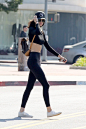 Kendall于当地时间7月28日在西好莱坞外出前往Kate Somerville Spa#Kendall Jenner##Kendall##KendallJenner.#