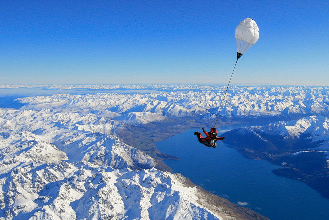 nzoneskydivewinter冬季皇后镇高空跳伞