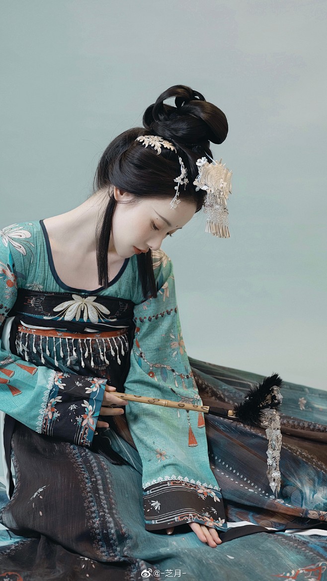 @-芝月- 的个人主页 - 微博