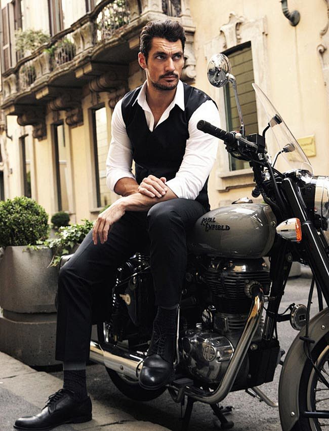 David Gandy 演绎杜嘉班纳男装...