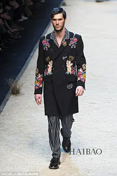 【最新图片】西部峡谷与绝世公子！杜嘉班纳 (Dolce&amp;Gabbana) 2016秋冬男装秀，海报网带你亲临2016秋冬米兰男装周_海报时尚网图片库