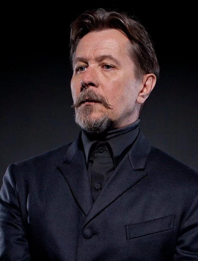 今天是小天狼星加里奥德曼的62岁生日