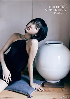 #BLACKPINK新歌海报# 这海报表现力好绝，不愧是美女天团 ​​​​