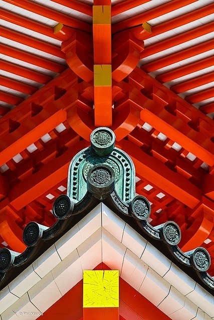 日韩建筑中的斗拱与彩画设计